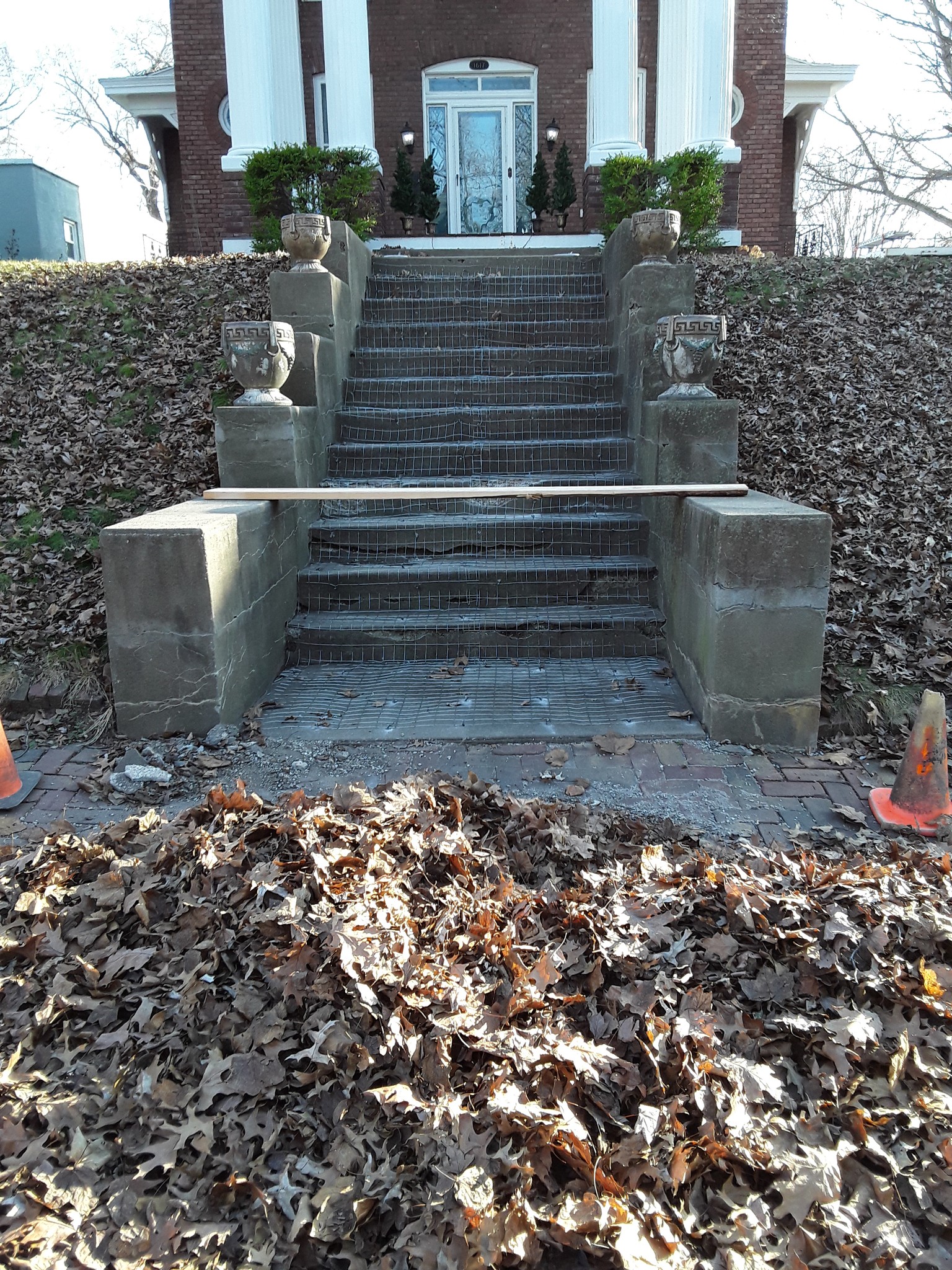 Full renovations of historic concrete, brick and mortar structures